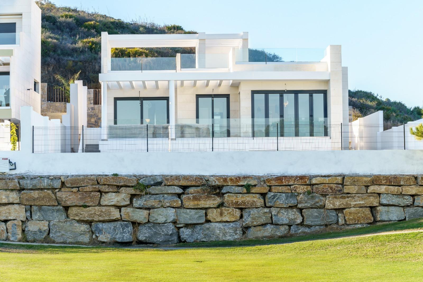 Villa de diseño contemporáneo a solo 4 minutos de Fuengirola.