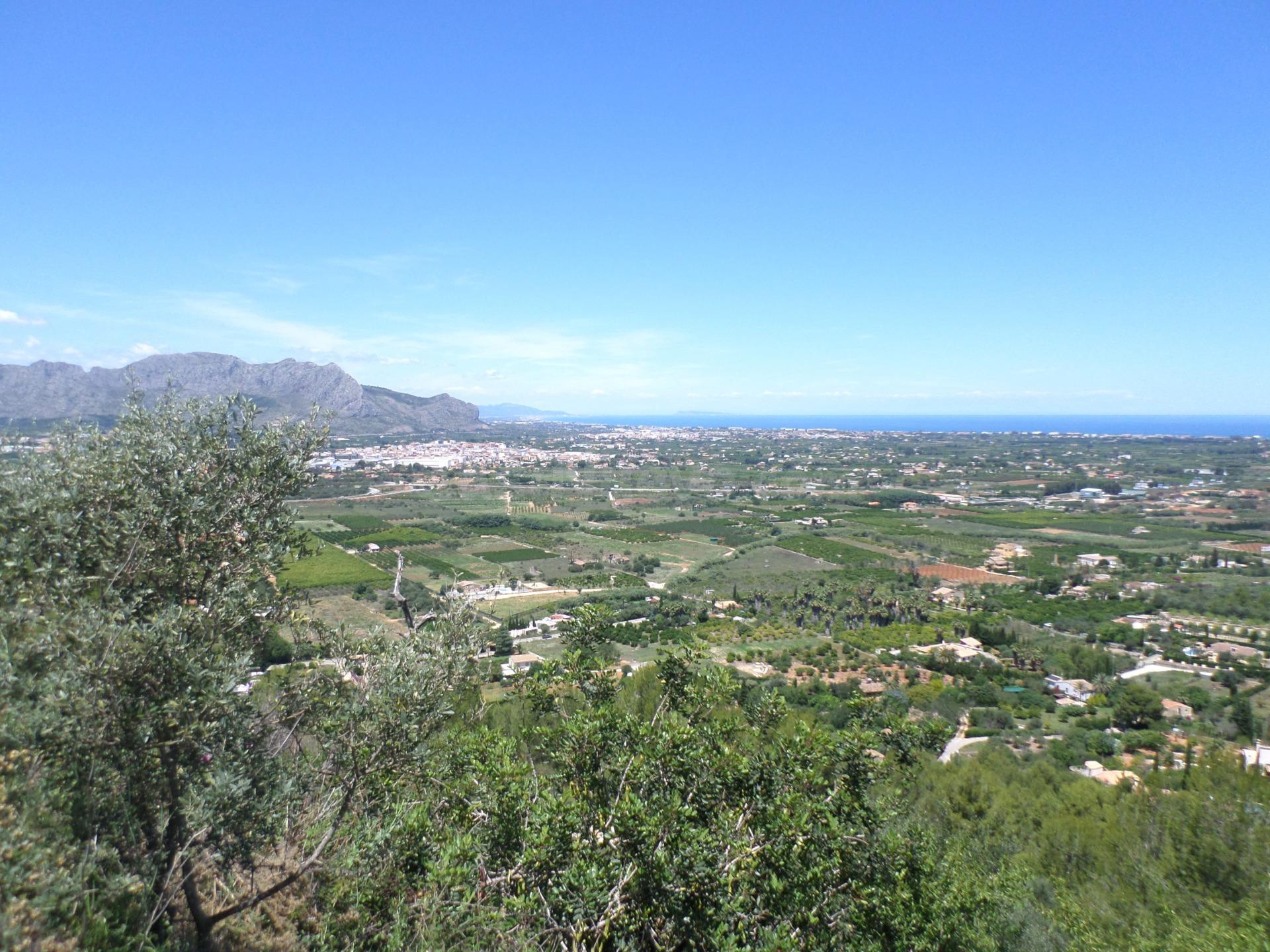 Parcela urbana situada en Residencial La Sella Golf in Denia