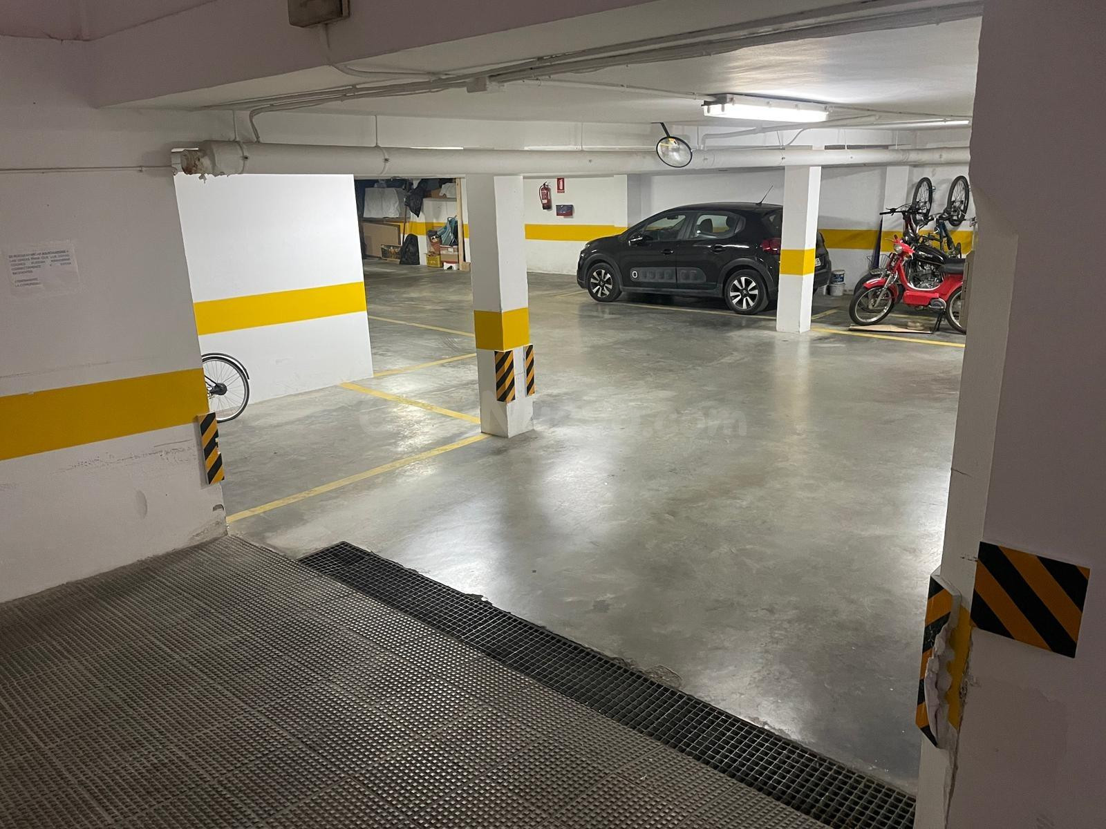 PLAZA DE GARAJE EN ZONA CENTRO - foto 2