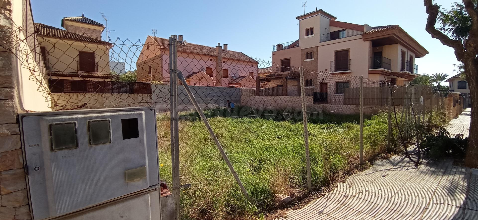 SE VENDE PRECIOSA PARCELA EN LOS NAREJOS