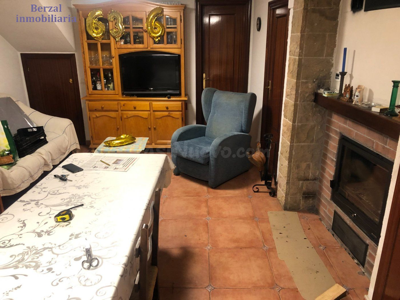 Casa de pueblo, para entrar a vivir, en entorno privilegiado - foto 2