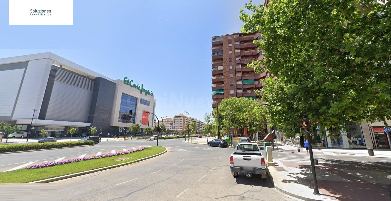 LOCAL COMERCIAL JUNTO AL CORTE INGLES EN AVENIDA DE ESPAÑA
