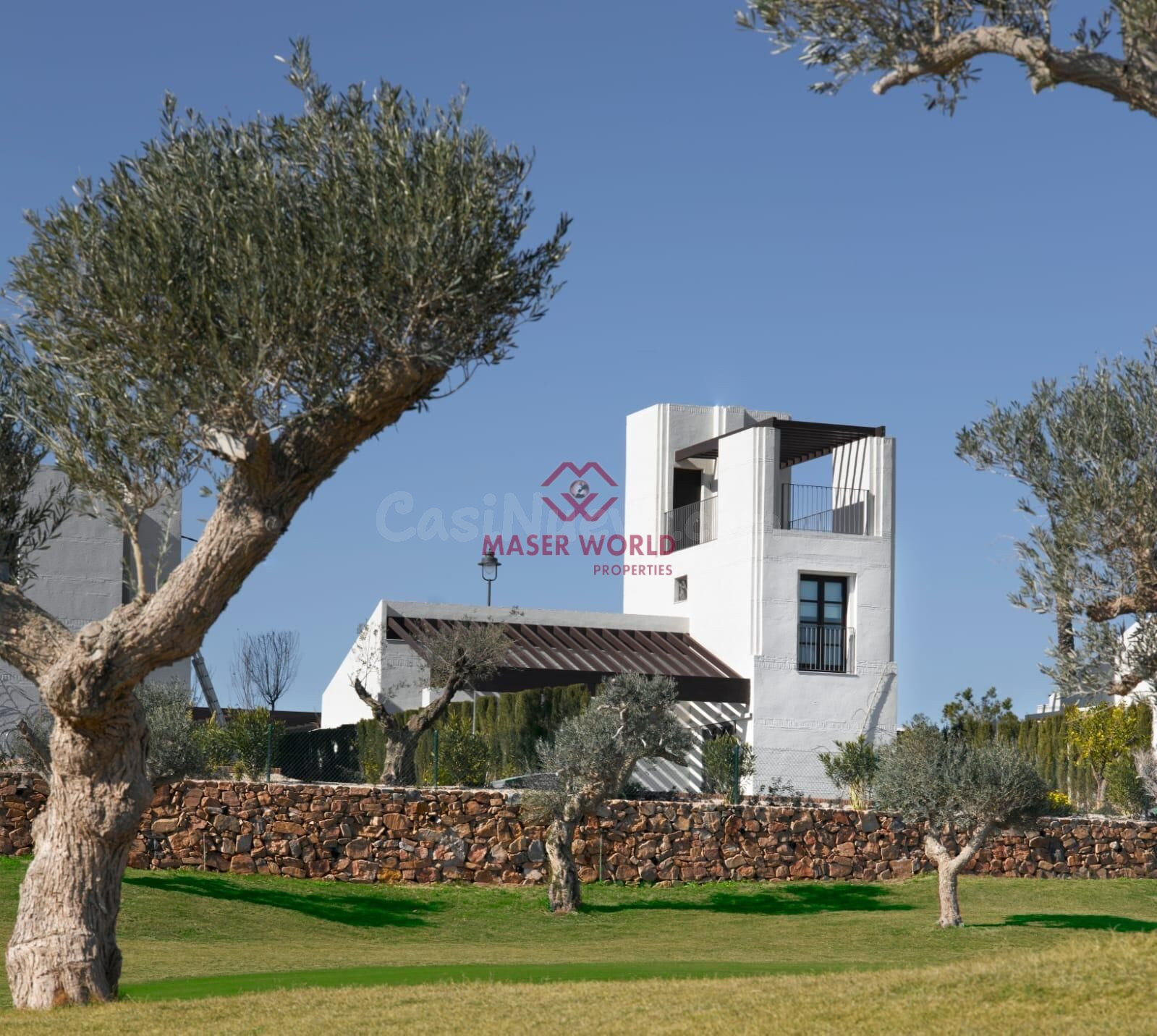 Elegantes villas independientes con piscina privada en Peraleja Golf Resort - Costa Cálida