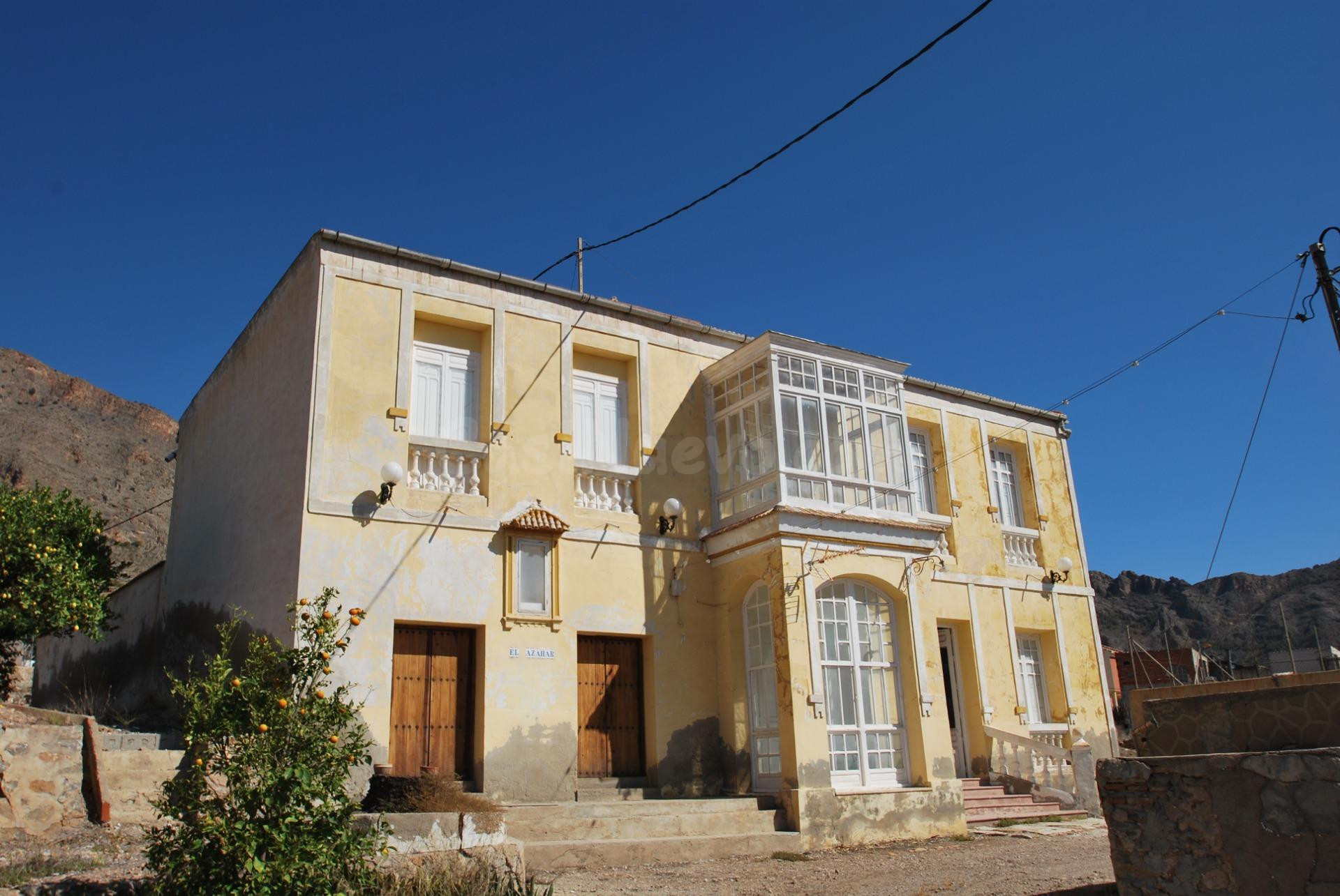 Finca 12.000m con terreno urbanizable
