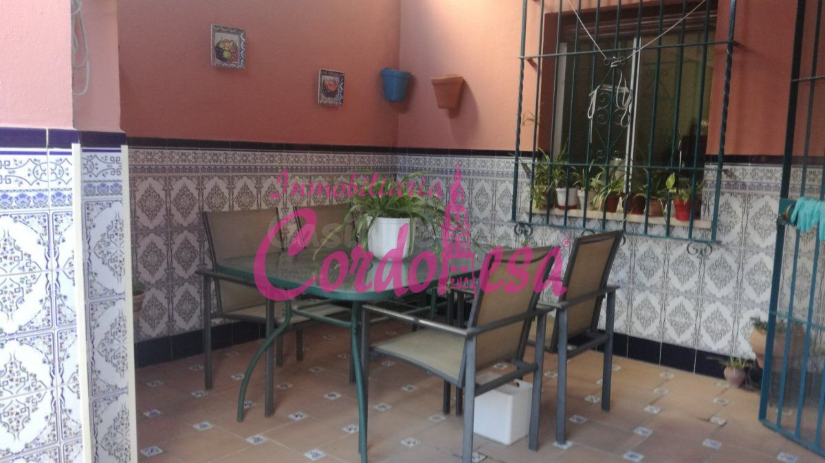 ESTUPENDA CASA JUNTO A ZOCO