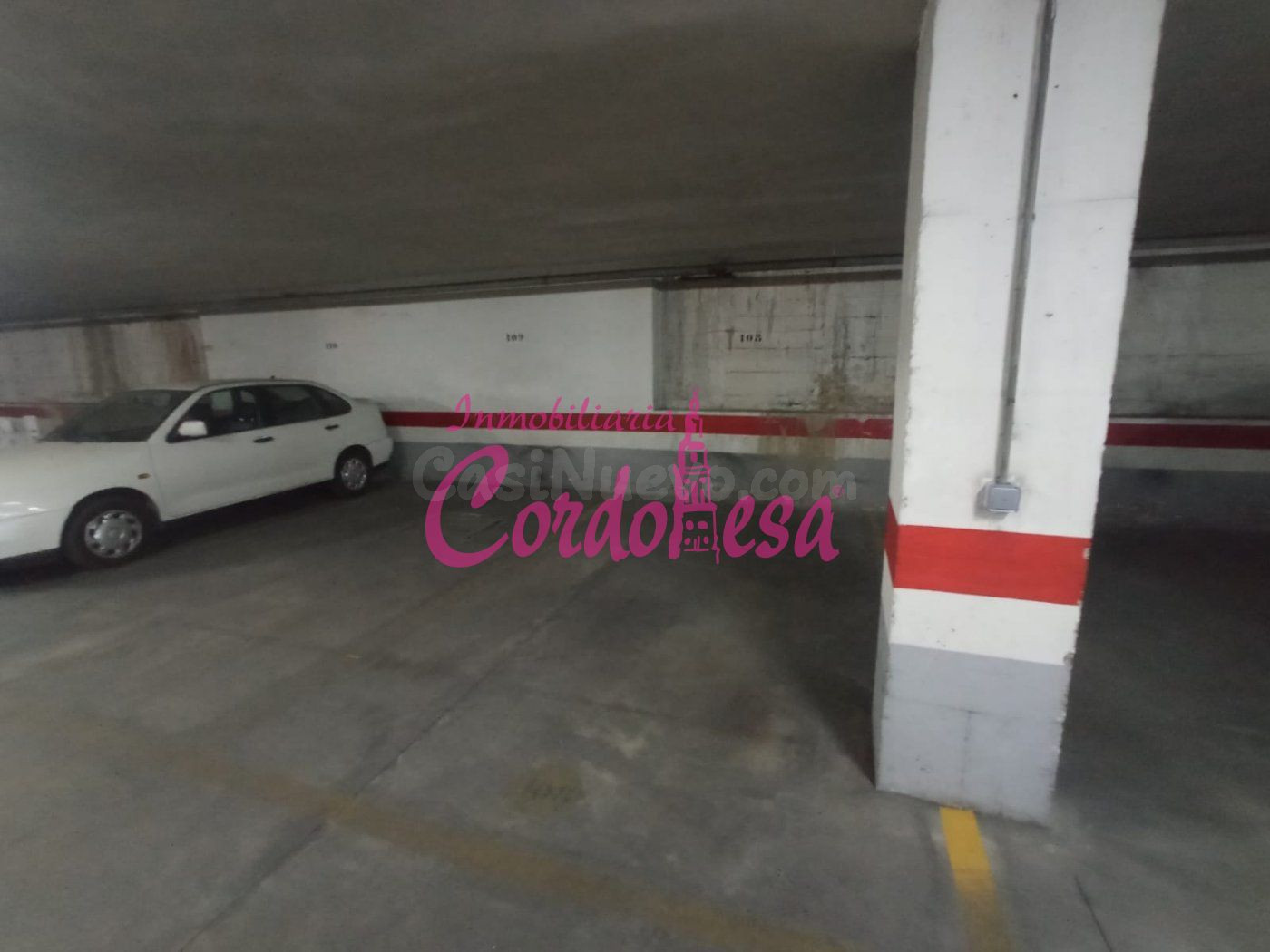 GARAJE JUNTO AL AYUNTAMIENTO DE GRANDES DIMENSIONES