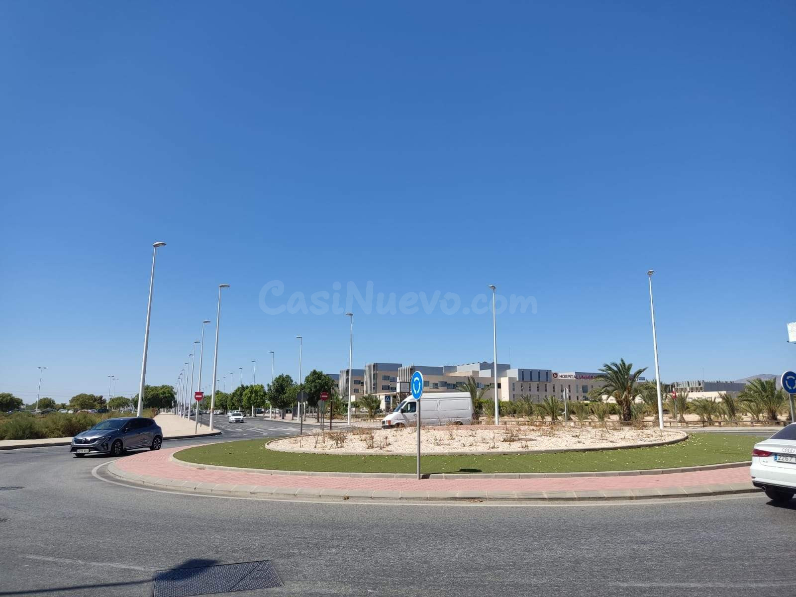 PON TU NEGOCIO CERCA DEL HOSPITAL VINALOPÓ