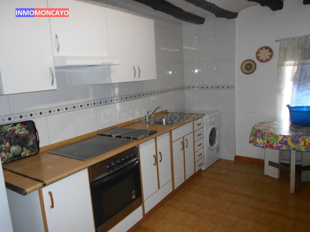 Vendo casa en Novallas, reformada - foto 4