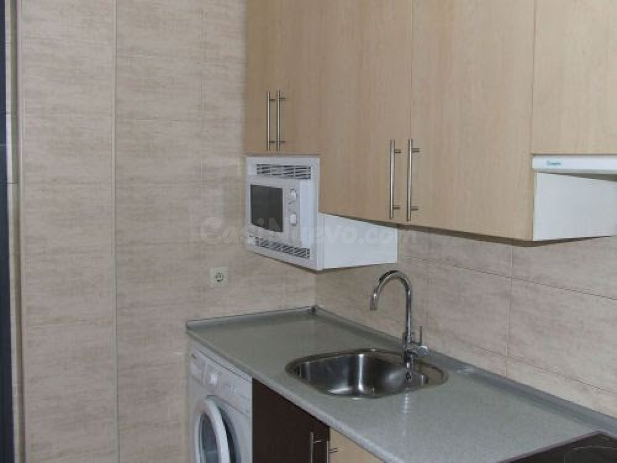 SE VENDE PISO SEMI-NUEVO EN BORJA - foto 3