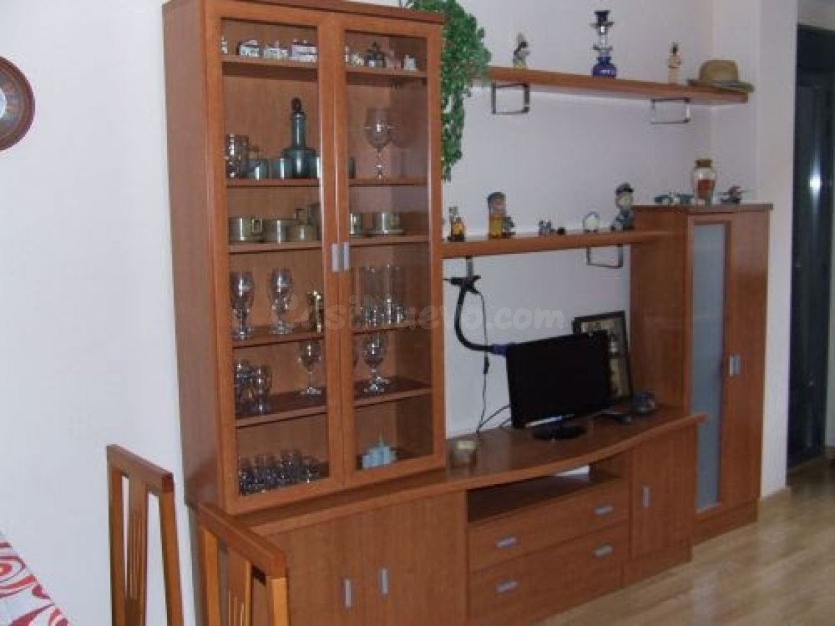 SE VENDE PISO SEMI-NUEVO EN BORJA - foto 4