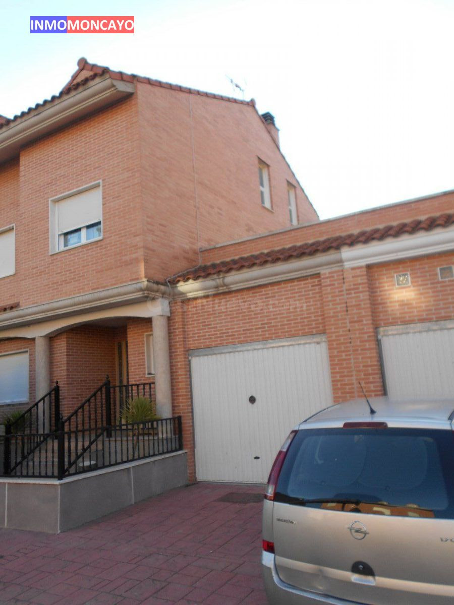SE VENDE UNIFAMILIAR EN BORJA - foto 3