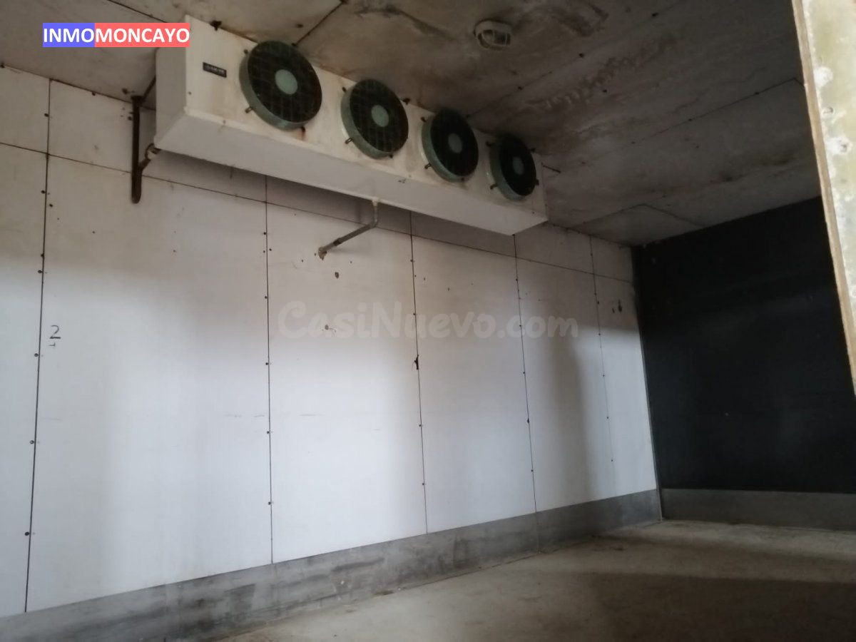 SE VENDE PARCELA CON LUZ Y AGUA EN TARAZONA - foto 4