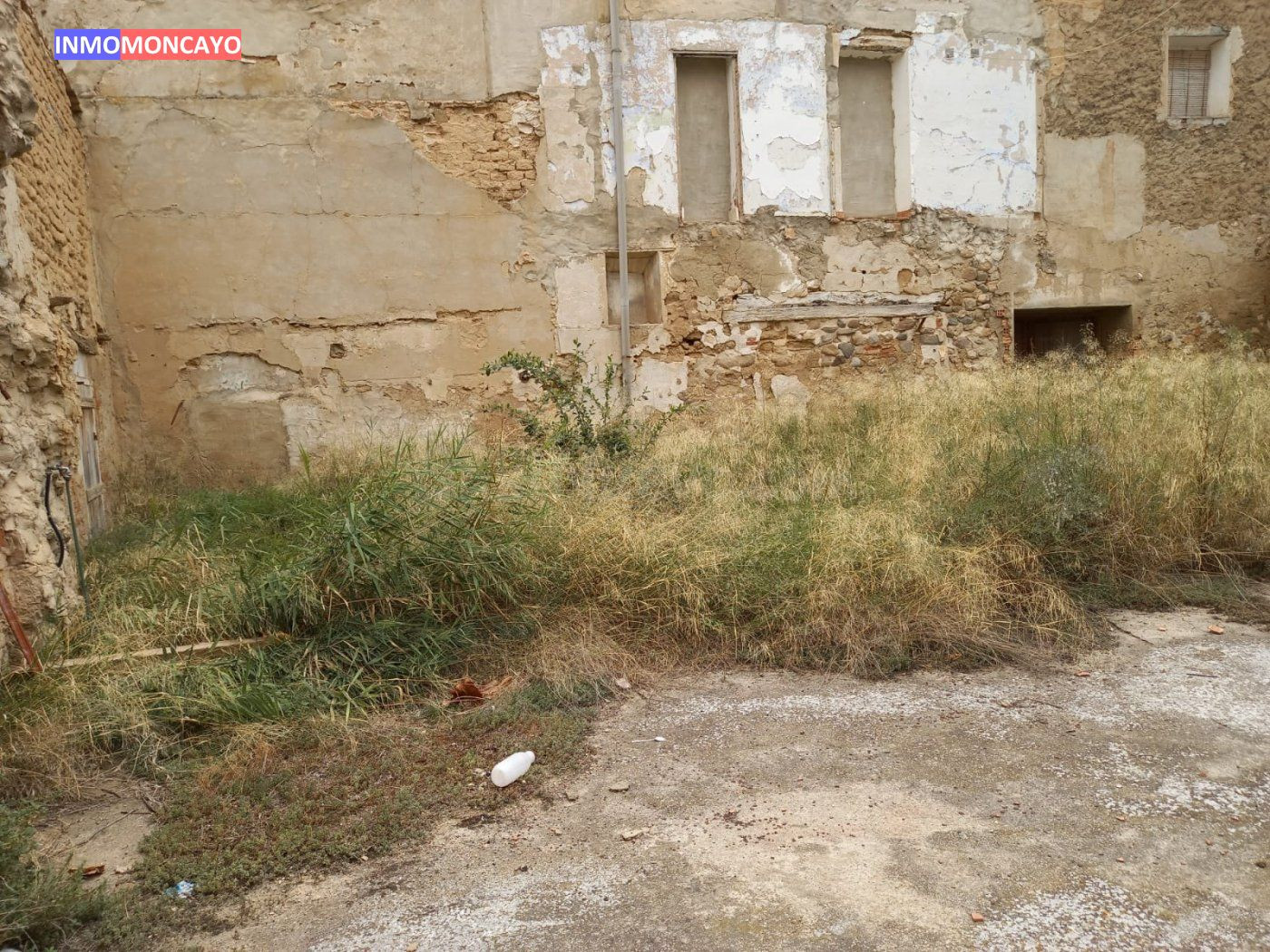 Venta de 280 m2 de solar en Novallas - foto 5