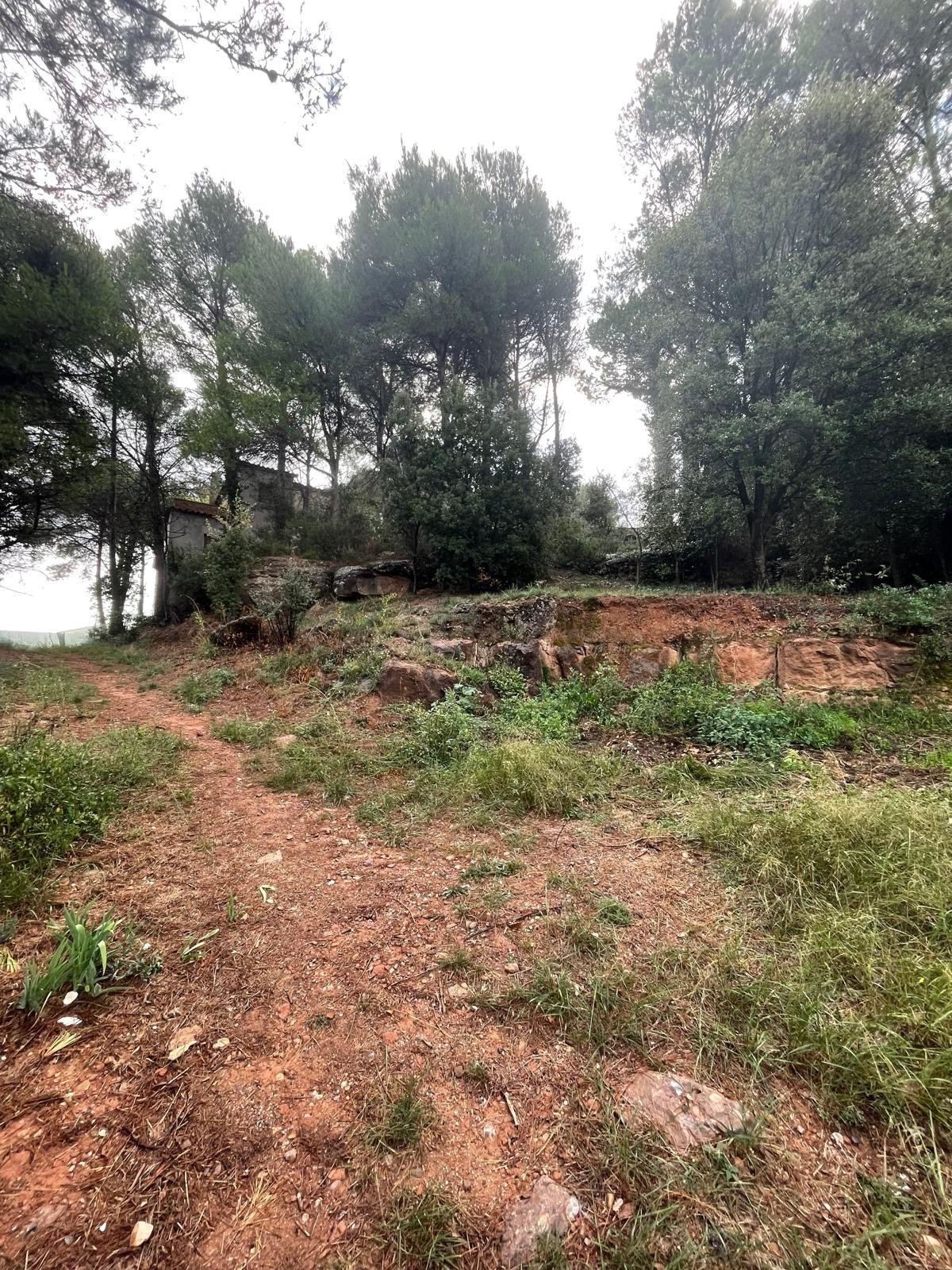 Oportunidad de Inversión en Sant Llorenç Savall - Terreno en Comabella