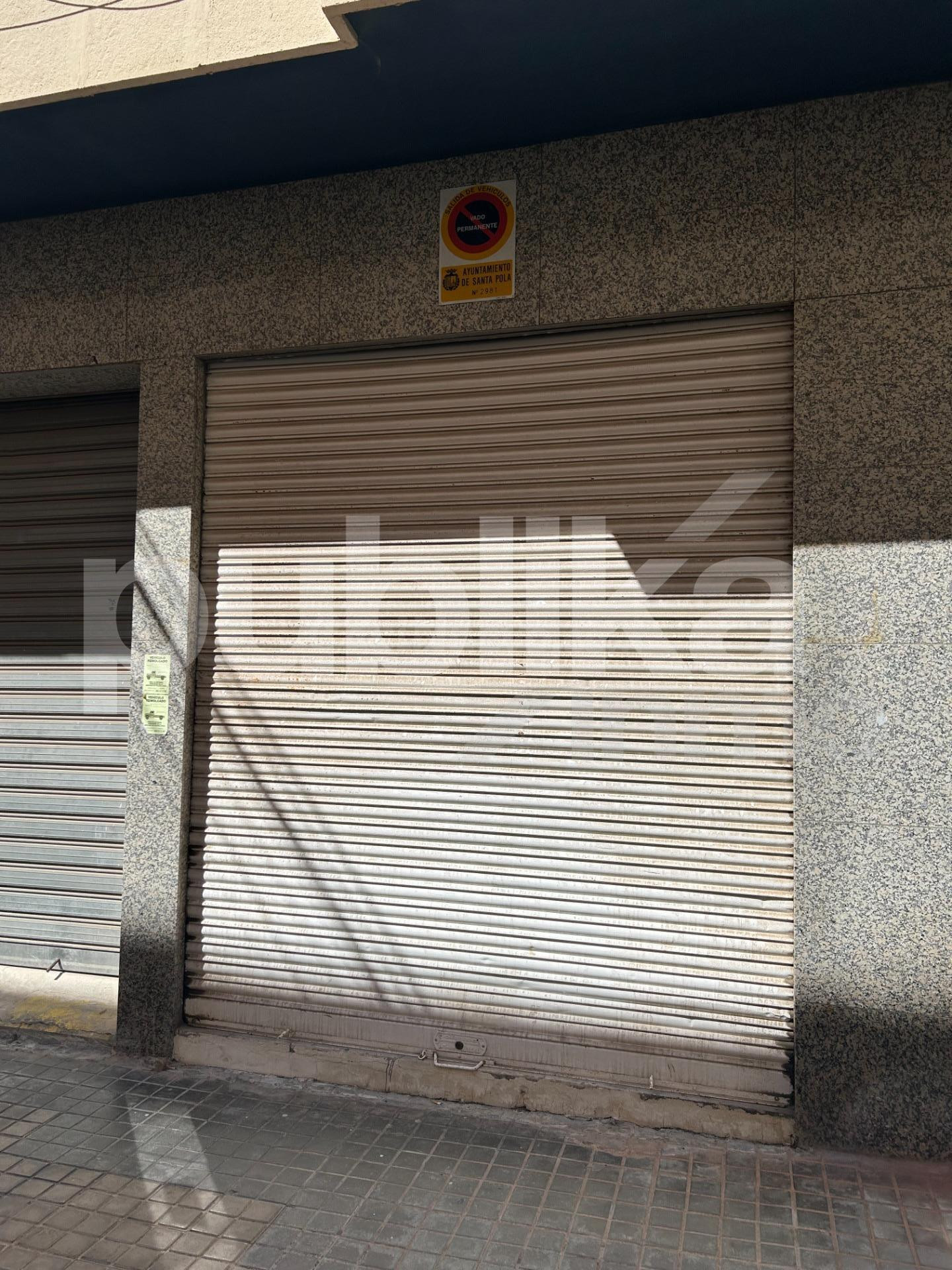 Venta de local con VADO