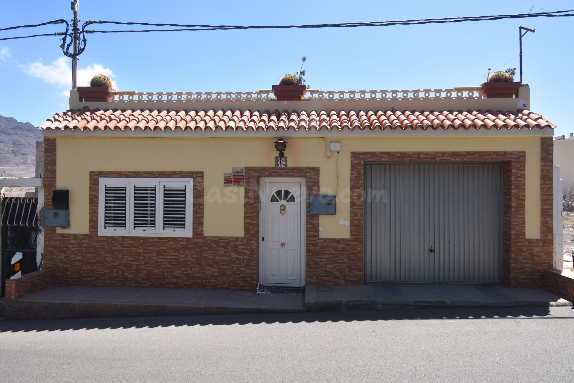 Vivienda con posibilidad de segunda vivienda en azotea en venta en La Aldea.