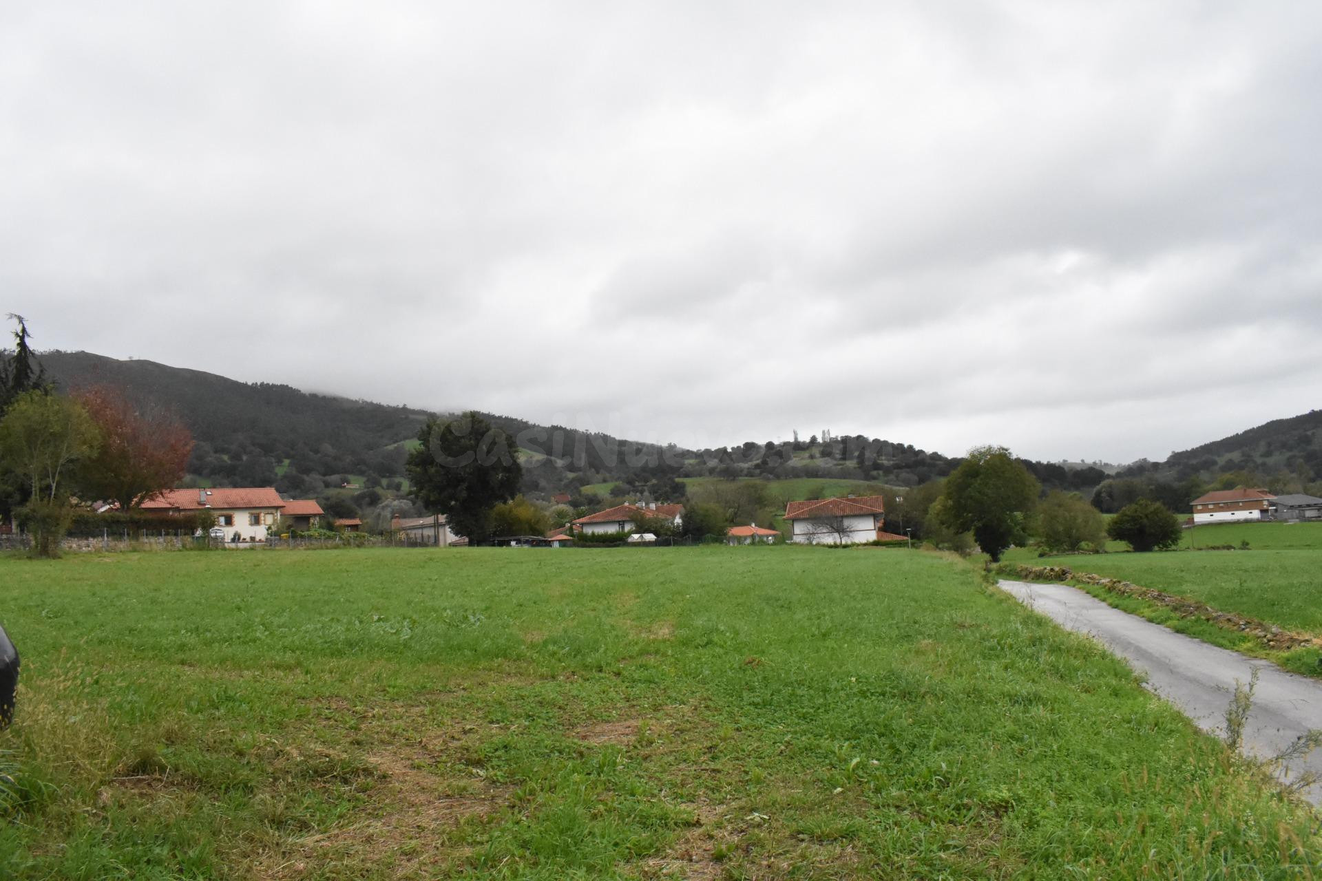 Venta de terreno  en Santiurde de Toranzo - foto 3