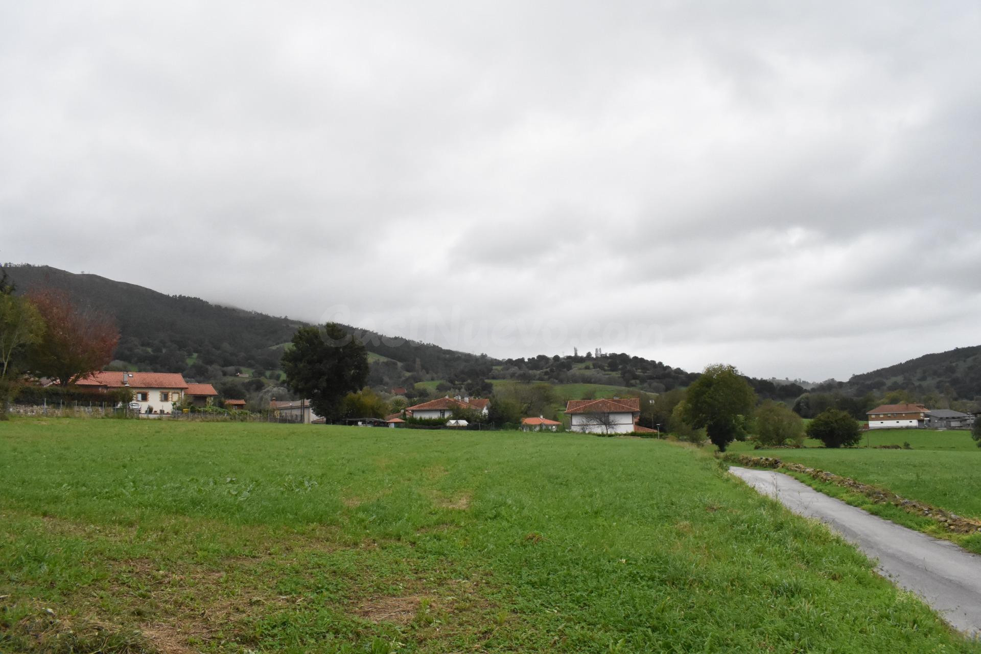 Venta de terreno  en Santiurde de Toranzo - foto 4