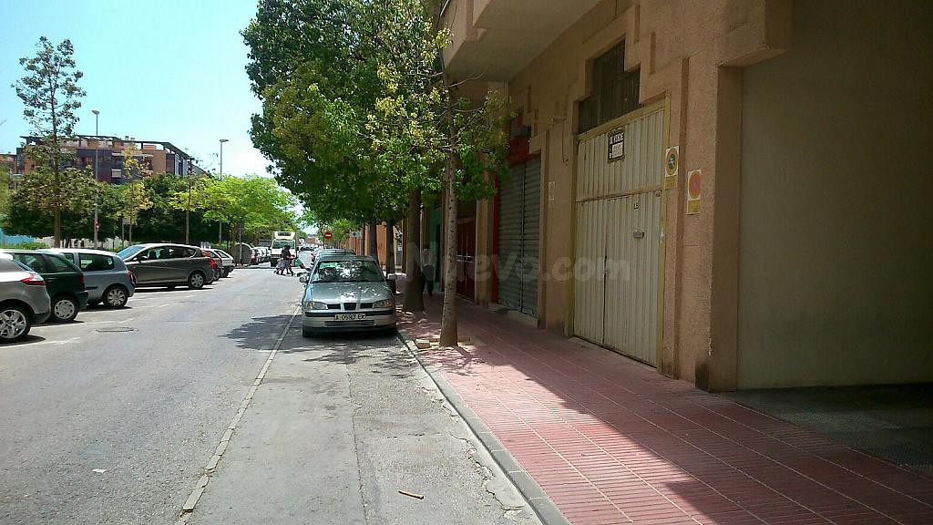 Local 70 m2 con naya, junto parada del tram y parque Lo Torrent. San vicente