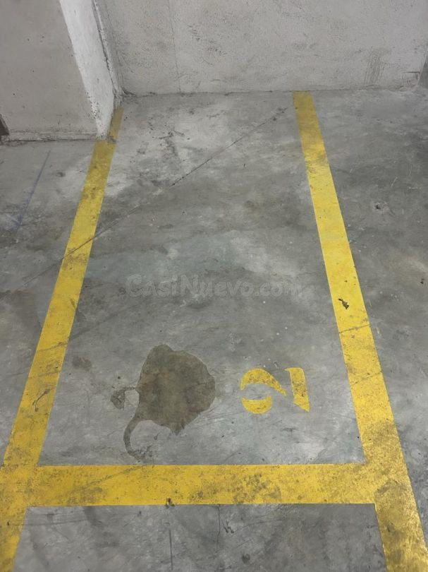 FANTÁSTICAS PLAZAS DE PARKING PARA MOTO EN VENTA EN SANTS - HOSTAFRANCS