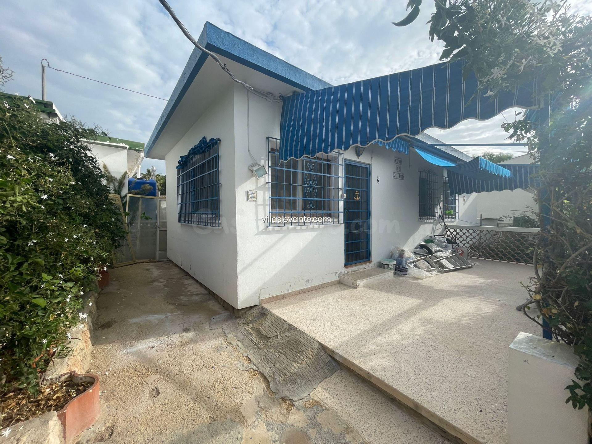 CASA CON TERRENO BENIDORM