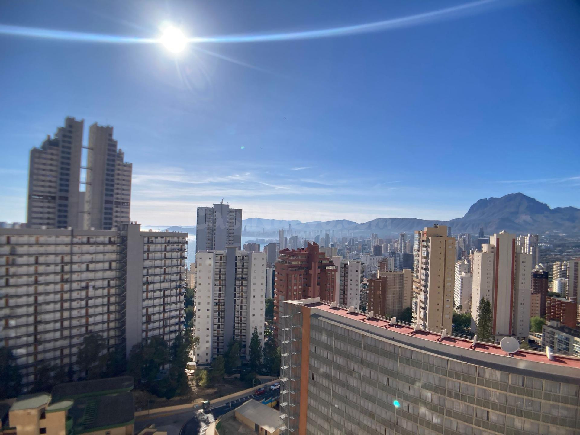 RINCON ALTO CON MUEBLES A MEDIDA Y DISEÑO