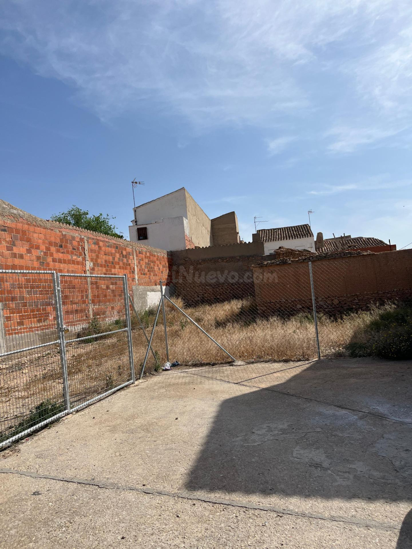 VENTA DE SOLAR URBANO EN BARRAX - foto 2