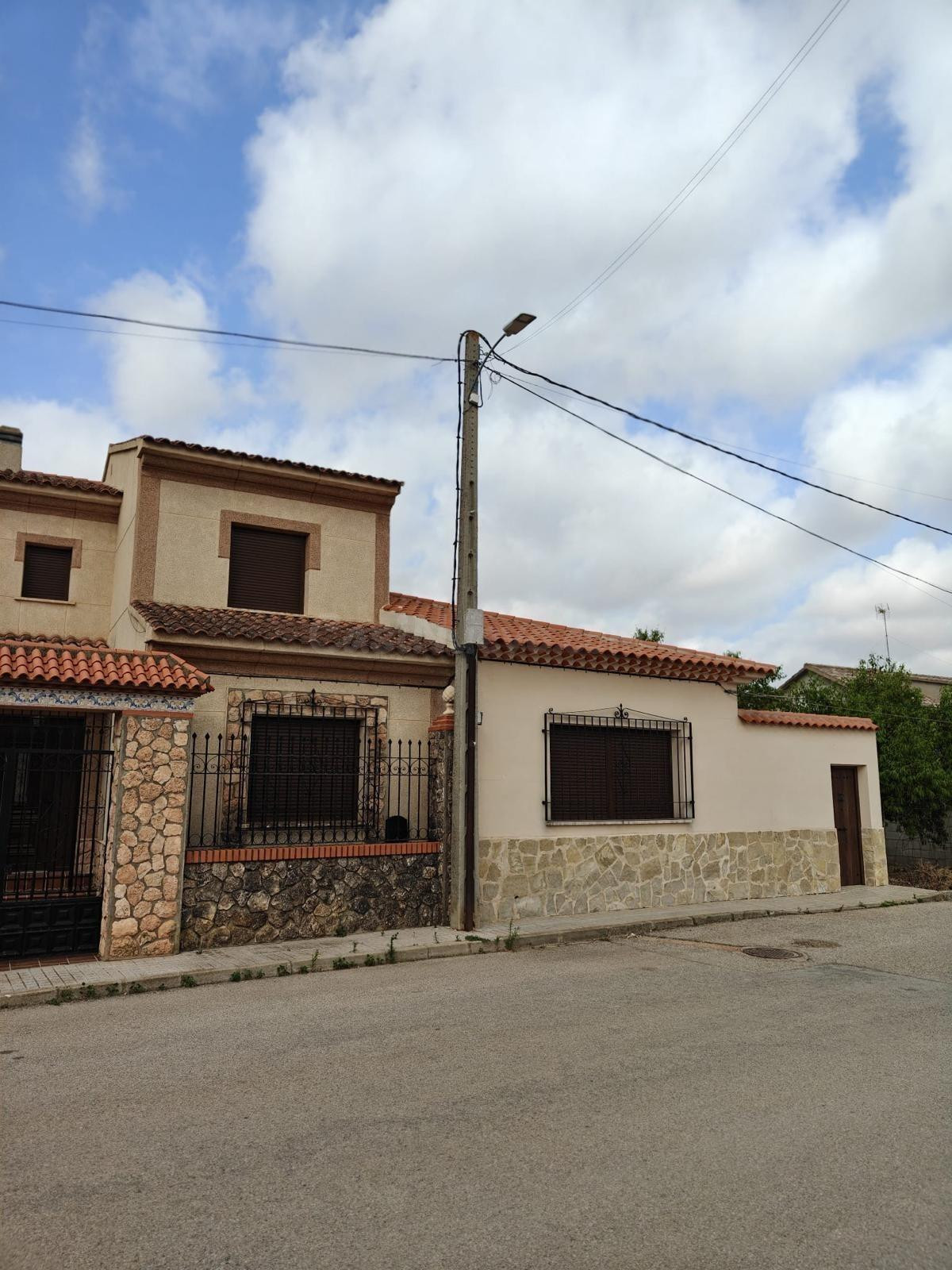 Encantadora casa en Casas de Haro - foto 2