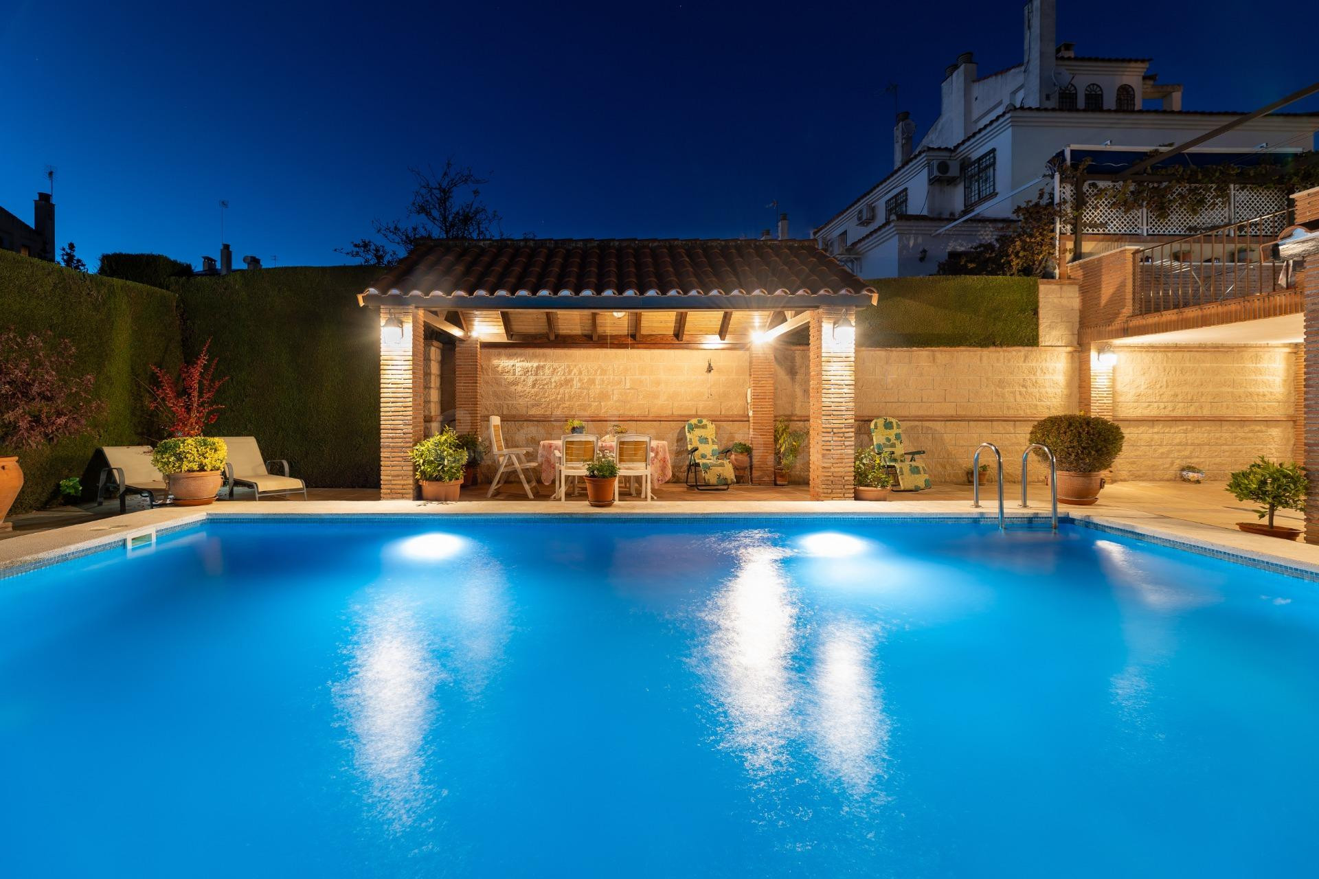 VIVIENDA PAREADA EN MONTELUZ