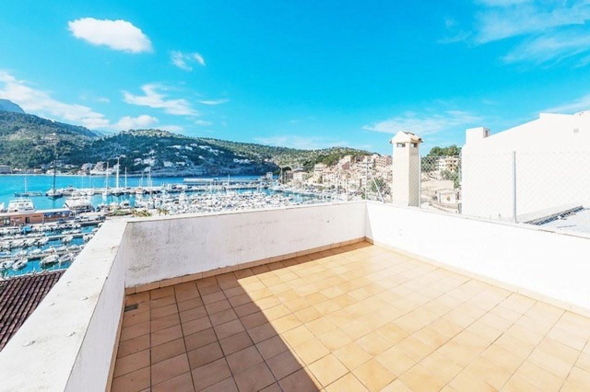 Edificio con 4 apartamentos en Puerto Soller - foto 2