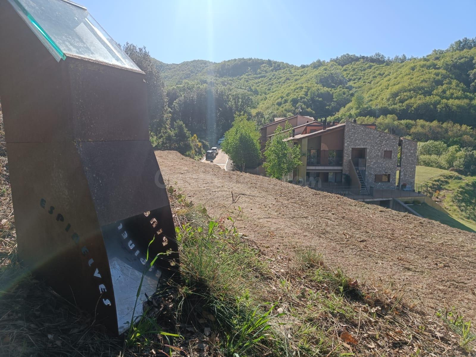 SOLAR URBÀ EN VENDA - PER A FER CASA 4 VENTS - ESPINELVES - foto 3