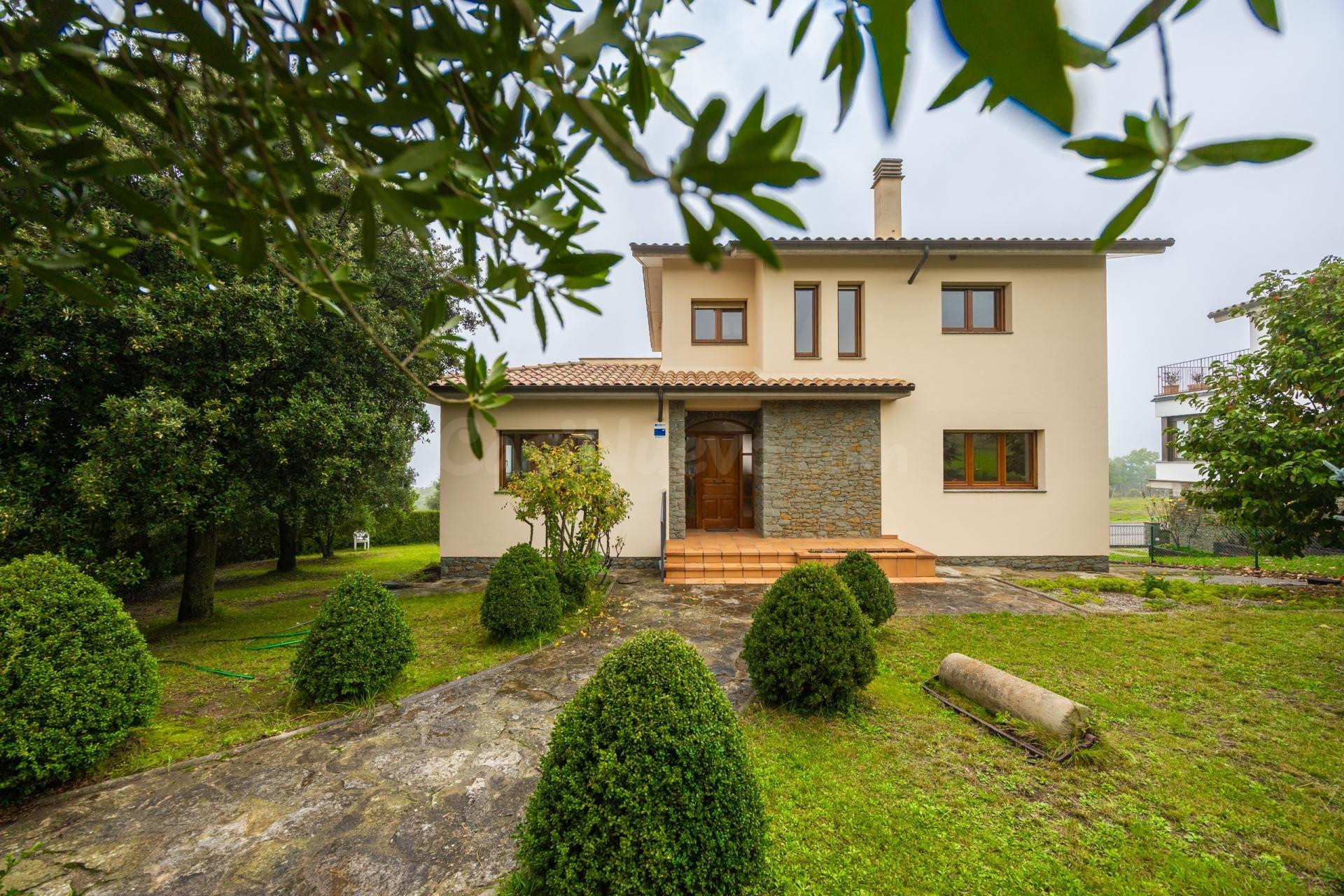 ESPECTACULAR CASA A 4 VENTS EN VENDA A CANTONIGRÓS - foto 5