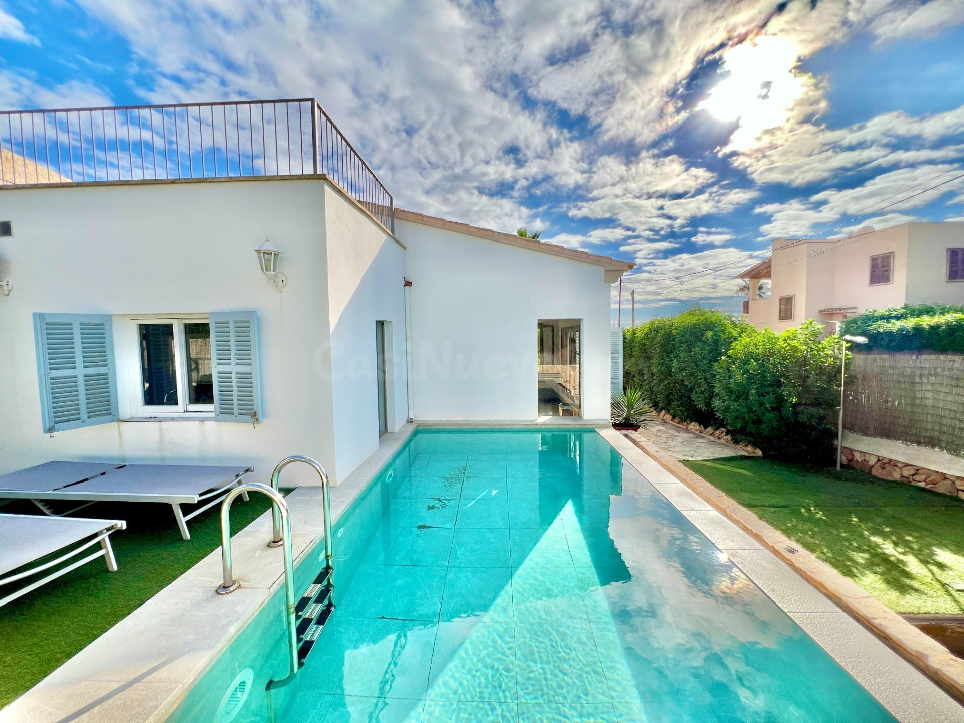 Preciosa casa independiente reformada con piscina a pocos me - foto 3