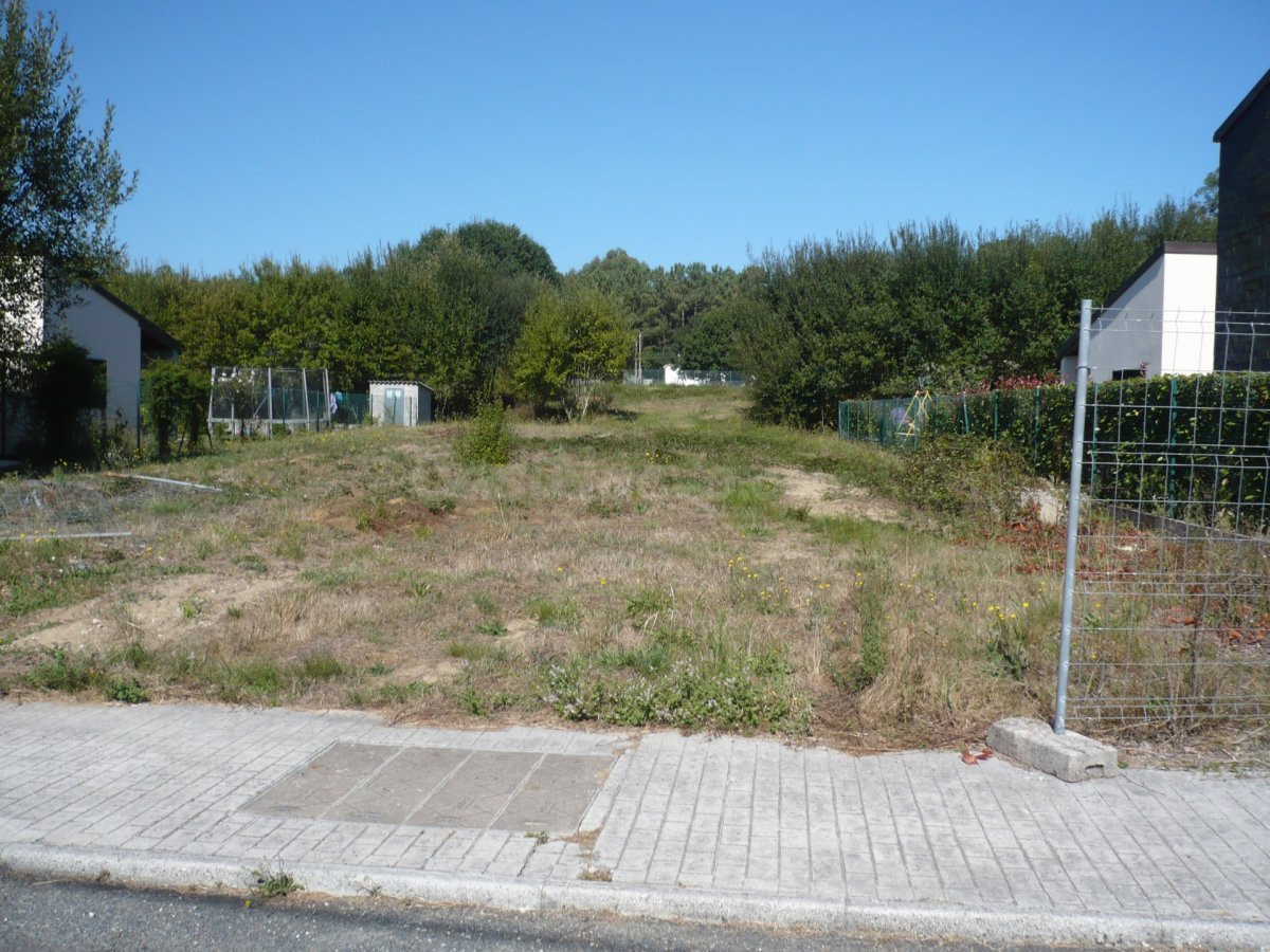 VENTA DE TERRENO EN SANTIAGO, LUGAR INSUA (TEO) - foto 2