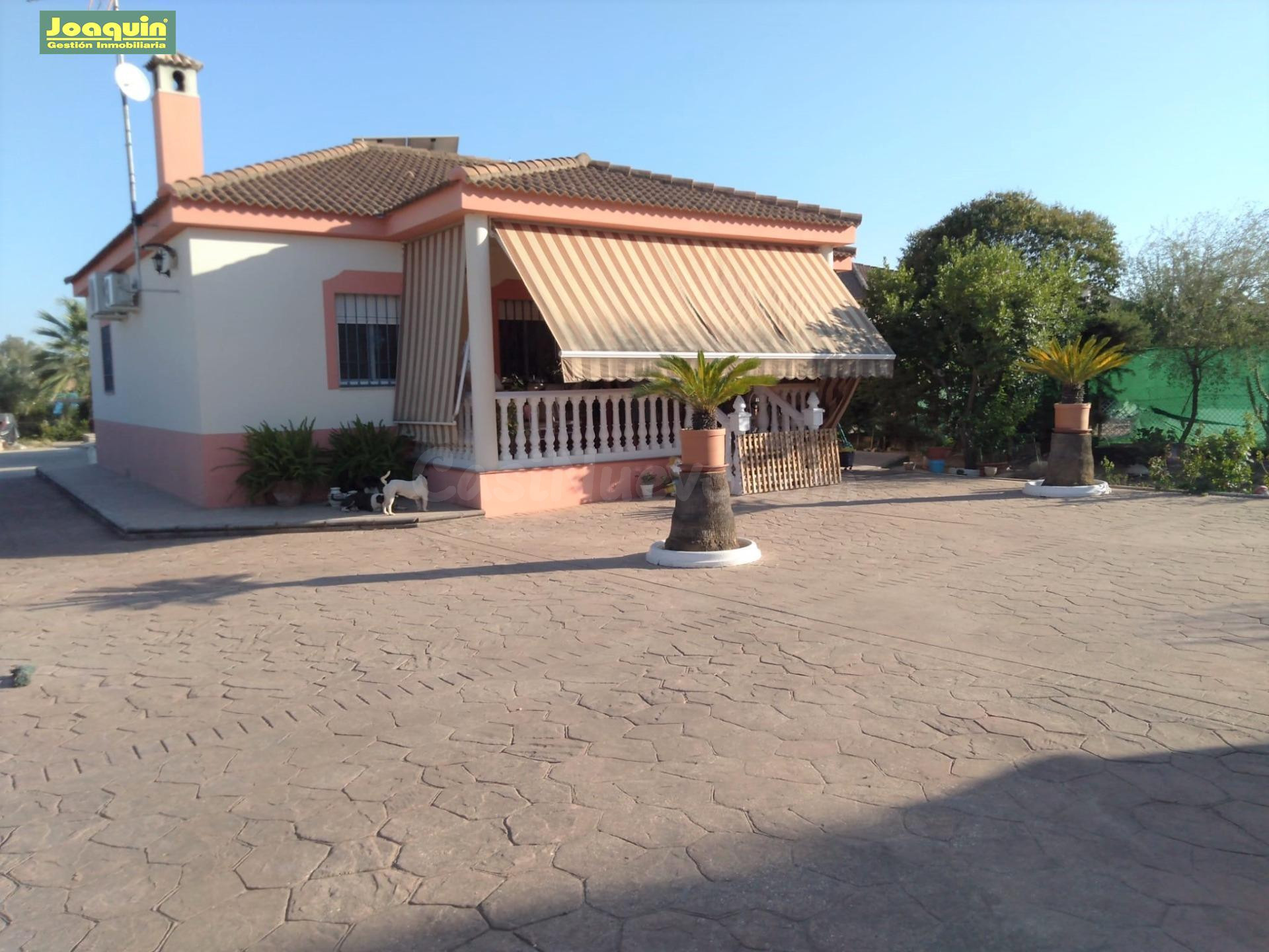 PARCELA NO HIPOTECABLE CON CASA Y PISCINA - foto 5