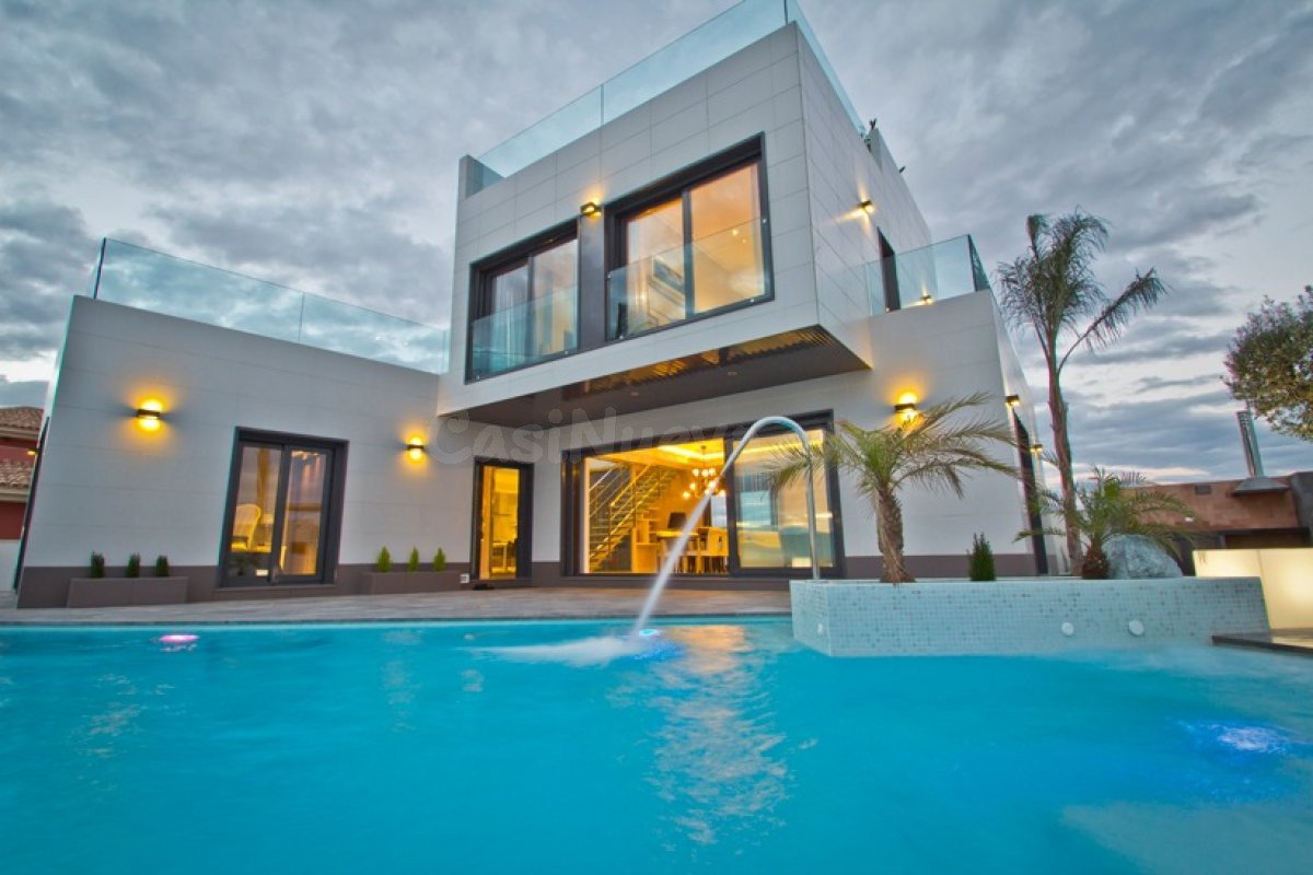 Bellavista es un gran proyecto, que cuenta con 4 fases. En este lugar realizamos Villas desde 469000
