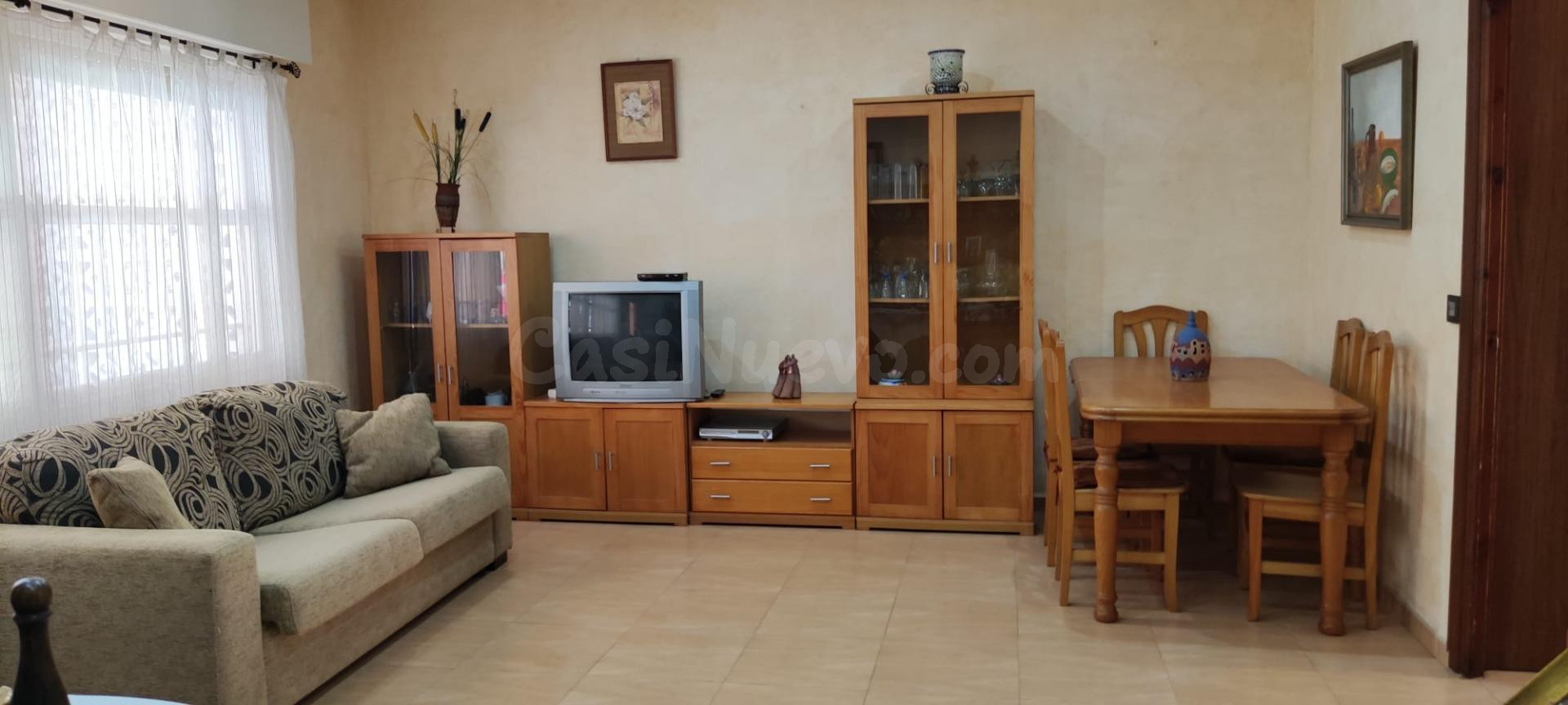 Casa en el Centro de Torrevieja: Comodidad y Cercanía a la Playa 3 hab 2 baños
