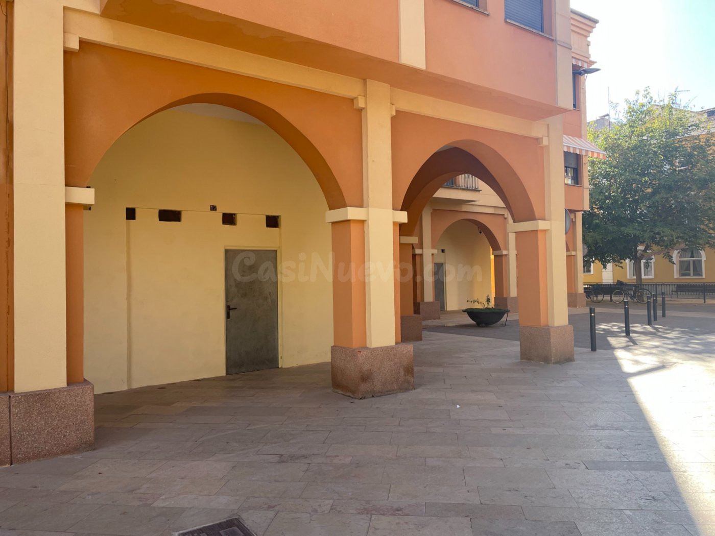 Local comercial en AOC y venta directa en Casas Ibáñez - foto 2