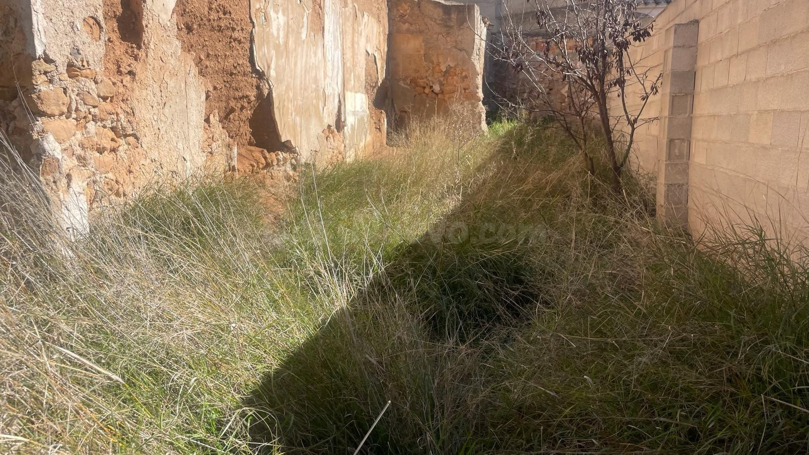 Terreno urbano en venta en Casas Ibáñez - foto 5