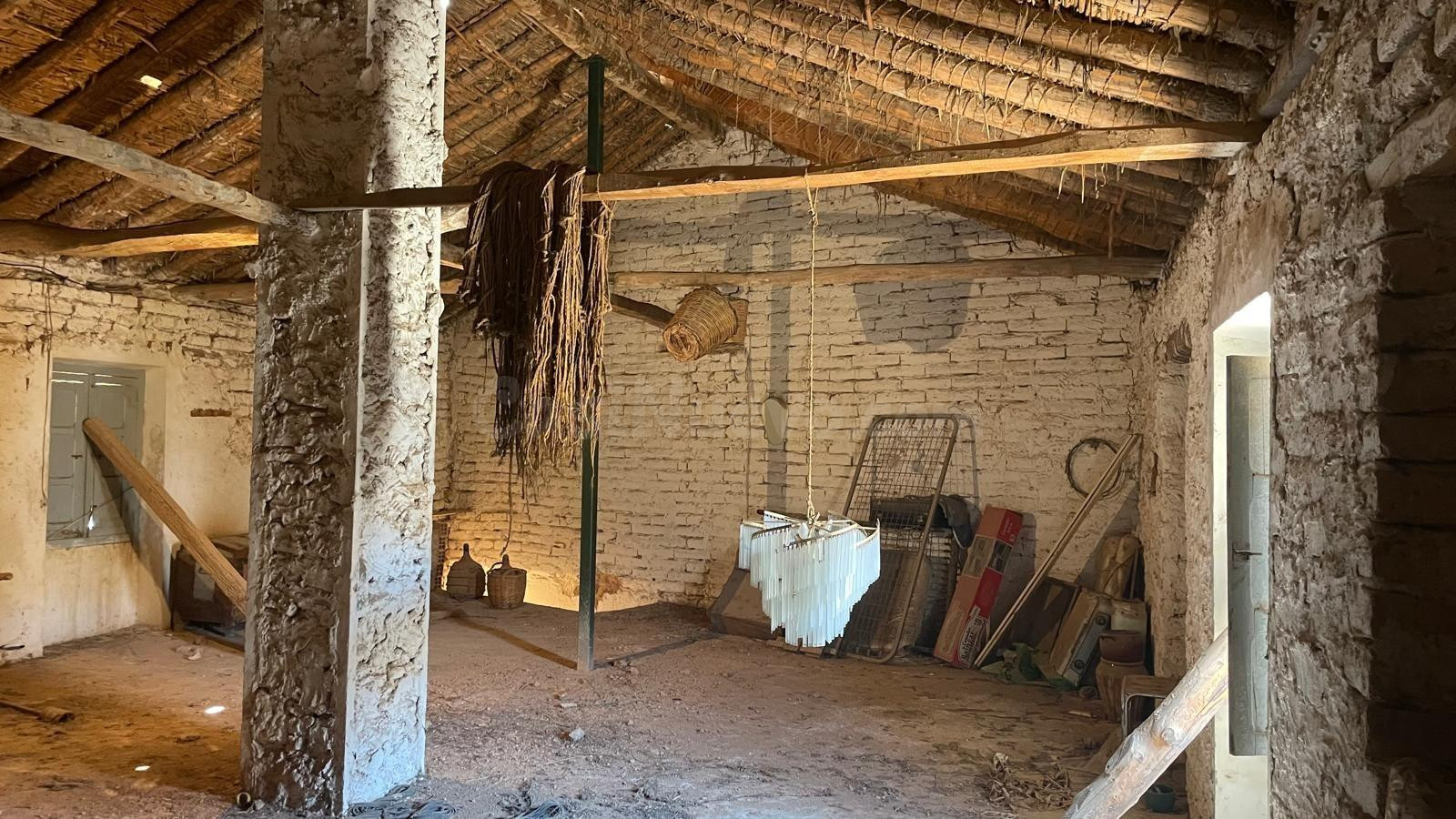 Casa en venta frente a Mercadona en Casas Ibáñez - foto 4