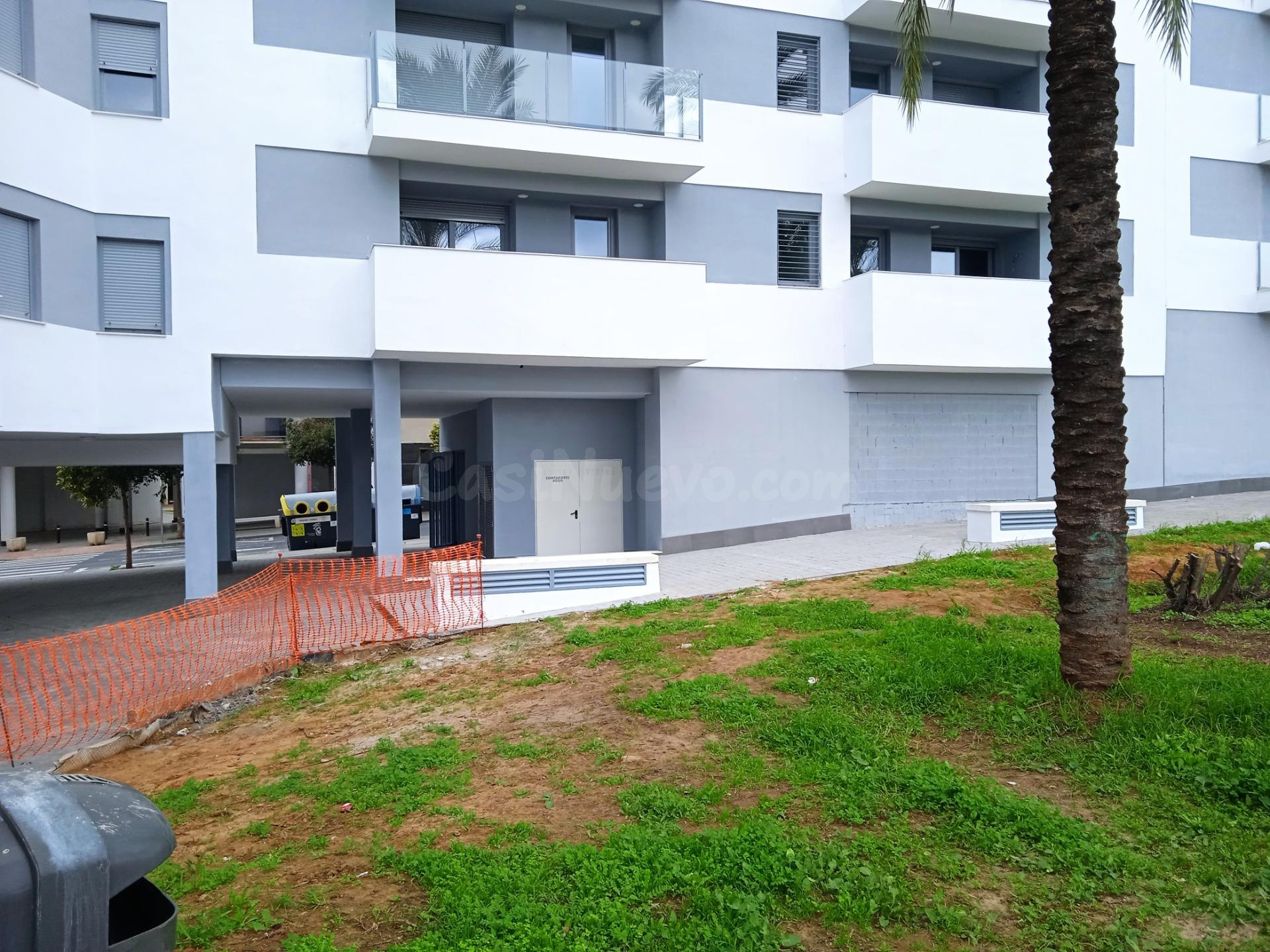 Alquiler local en calle Baleares - foto 4
