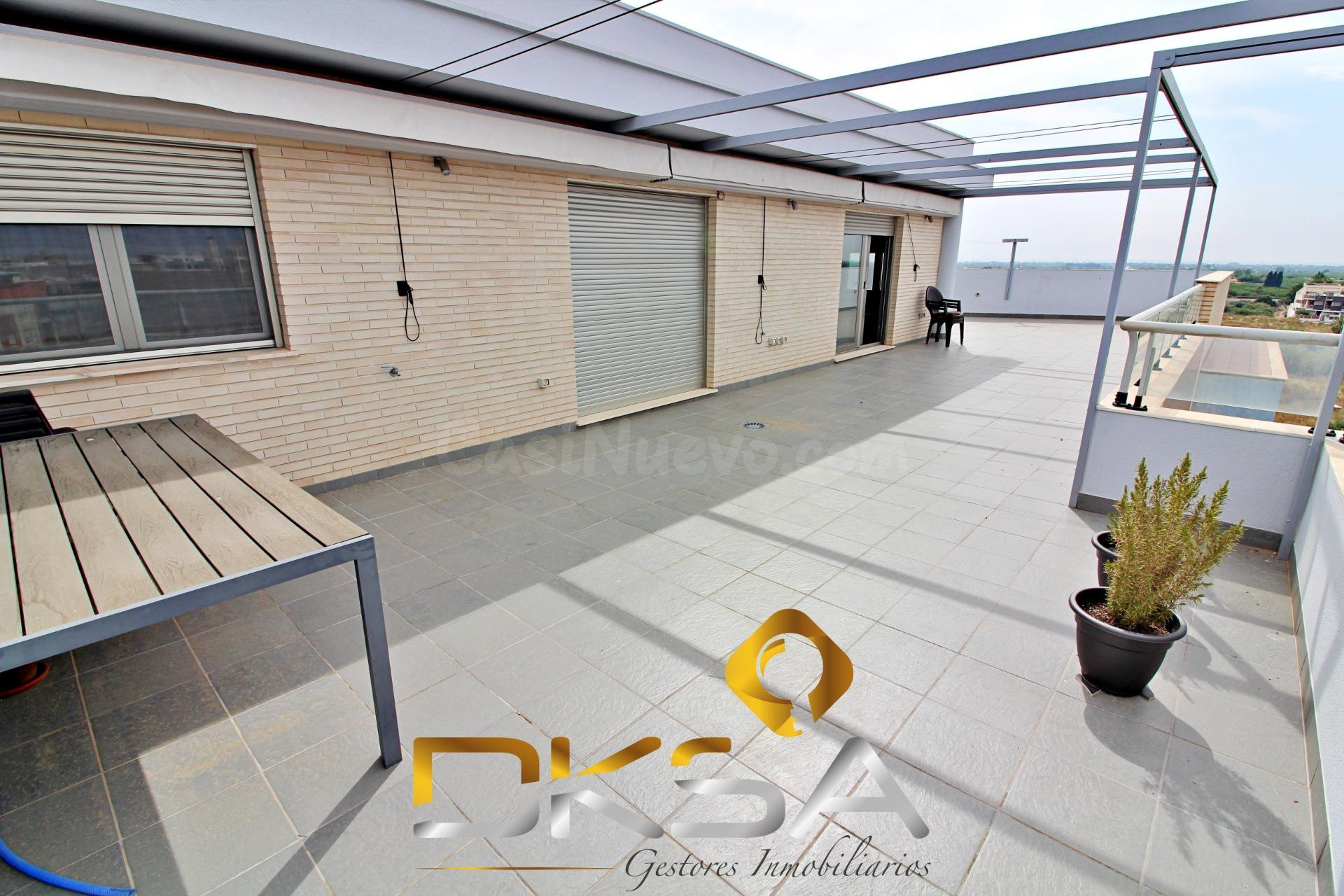 Impresionante ático dúplex con amplia terraza en Almazora - foto 2