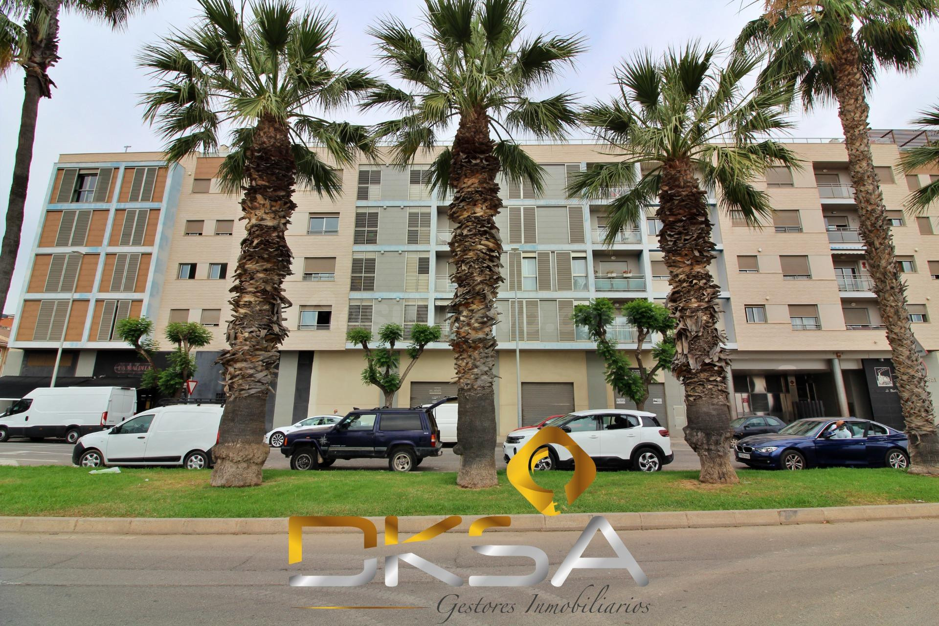 Impresionante ático dúplex con amplia terraza en Almazora - foto 4