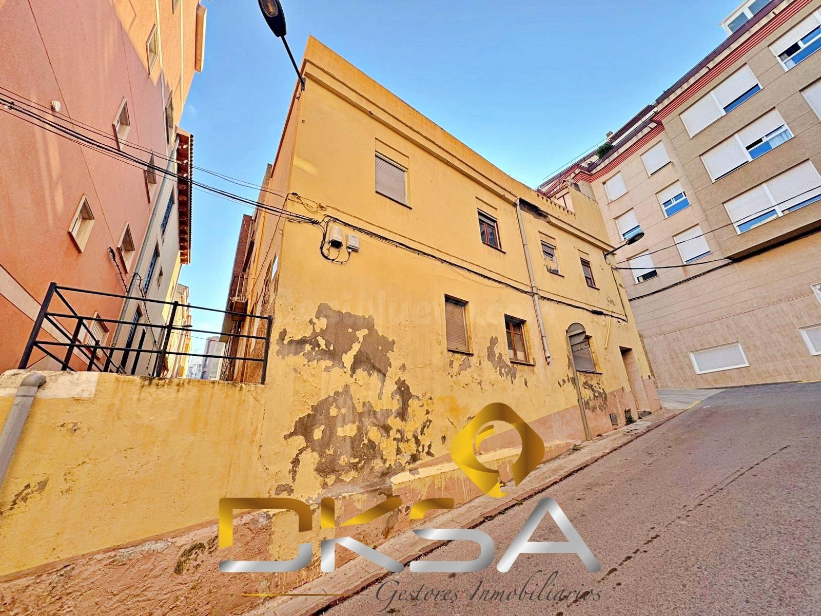 A la venta 2 casas amplias y esquineras para reformar, Alcor - foto 2