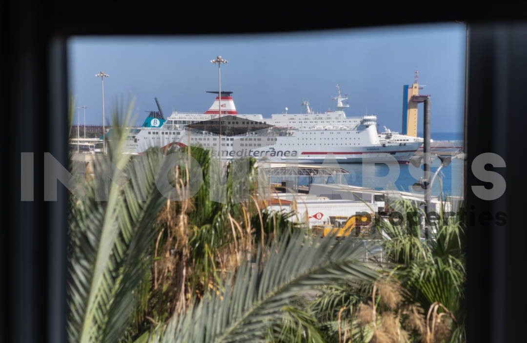 SE VEDE PISO EN PUERTO ALMERIA - foto 2