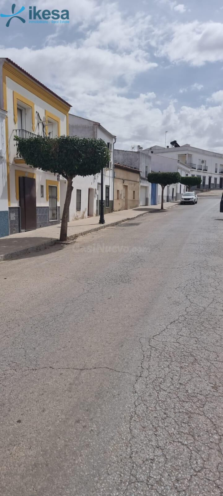Venta de Casa Adosada en el Centro de Bienvenida (Badajoz) - foto 5