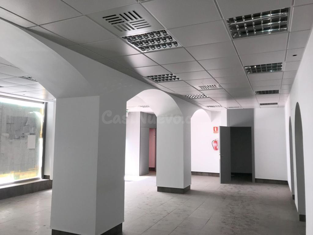 LOCAL COMERCIAL ARCOS DE LA FRONTERA - foto 2