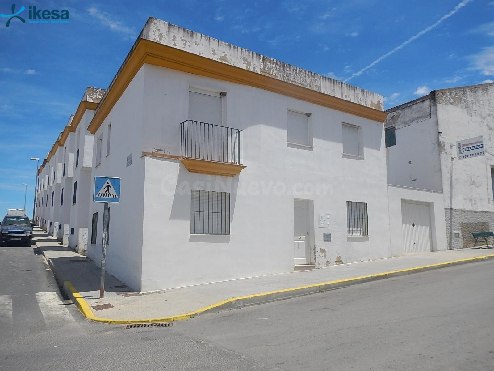 VENTA DE ADOSADO EN VILLALBA DEL ALCOR.