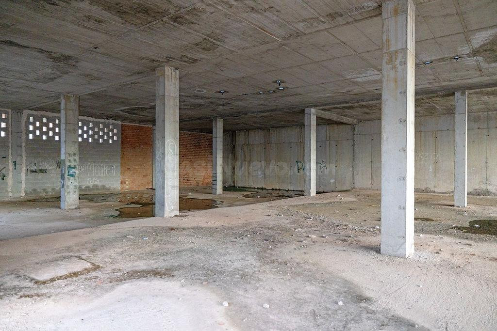 PROMOCIÓN EN OBRA PARADA EN VENTA: OPORTUNIDAD DE INVERSIÓN  - foto 2