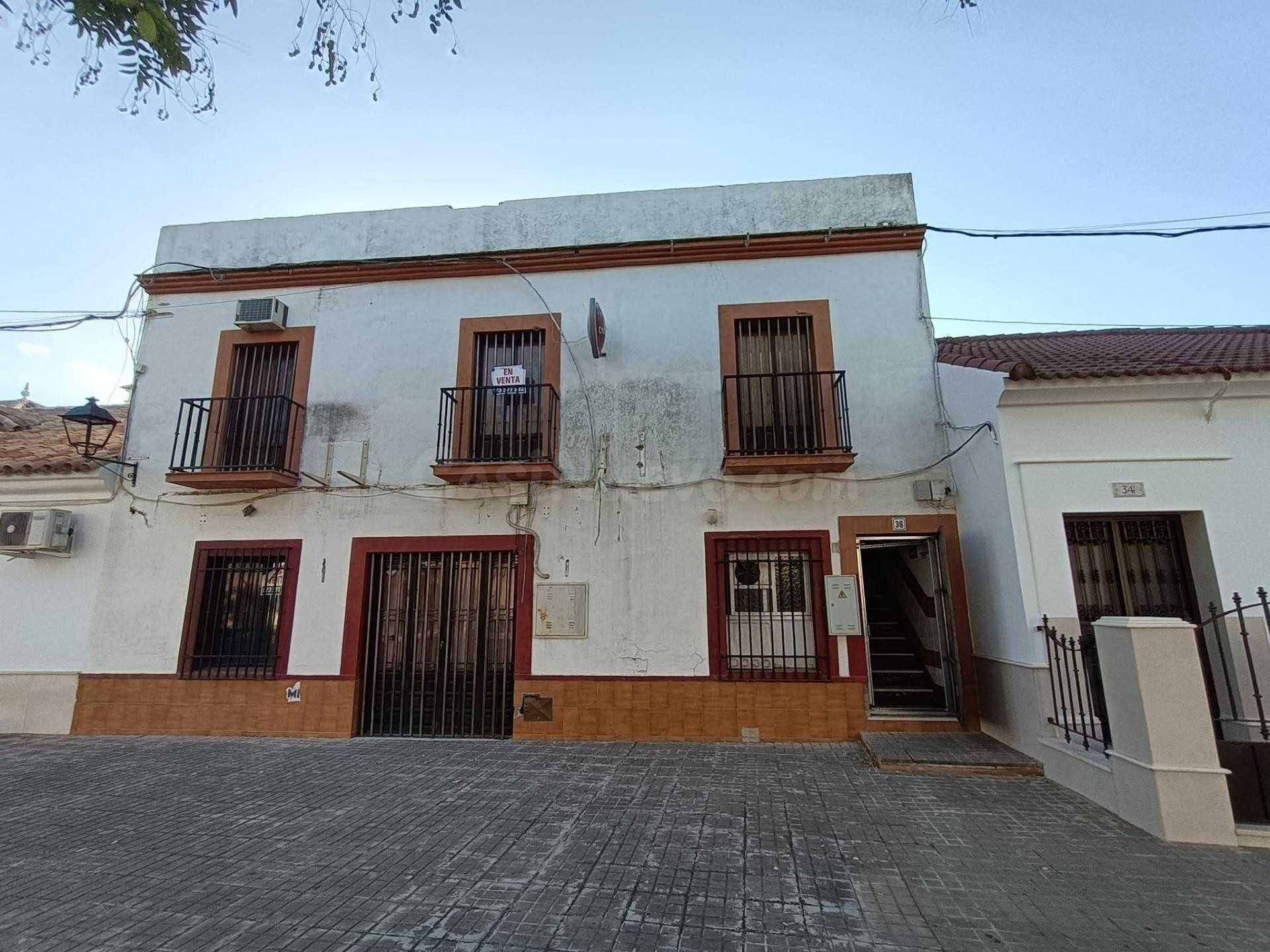 Casa adosada + local en Cañada Rosal - Sevilla - foto 2